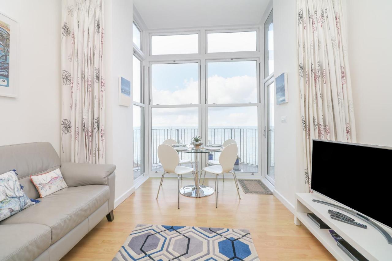 Oceans Side Apartment Ilfracombe Exterior photo